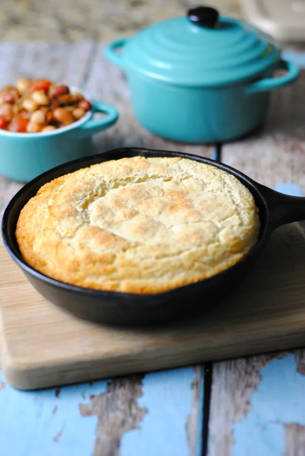 Southern Style Skillet Cornbread Recipe