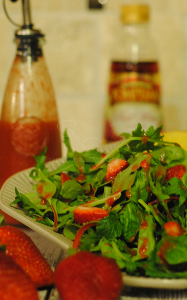 strawberry vinaigarette salad dressing recipe 2 Strawberry Vinaigarette Salad Dressing Recipe #DressingItUp This is a Sponsored post written by me on behalf of Pompeian for SocialSpark. All opinions are 100% mine.