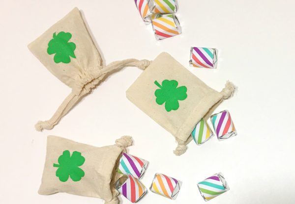 FullSizeRender 346 St. Patrick's Day Pouch + Rainbow Nugget Wrappers I created these St. Patrick's Day pouches with rainbow nugget wrappers and honestly, I'm excited to share these with you today! This project is fun, easy and super quick. Spread the luck of the Irish with these adorable treats.