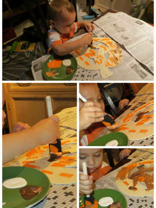 Toddler Crafts- Halloween Door Decor