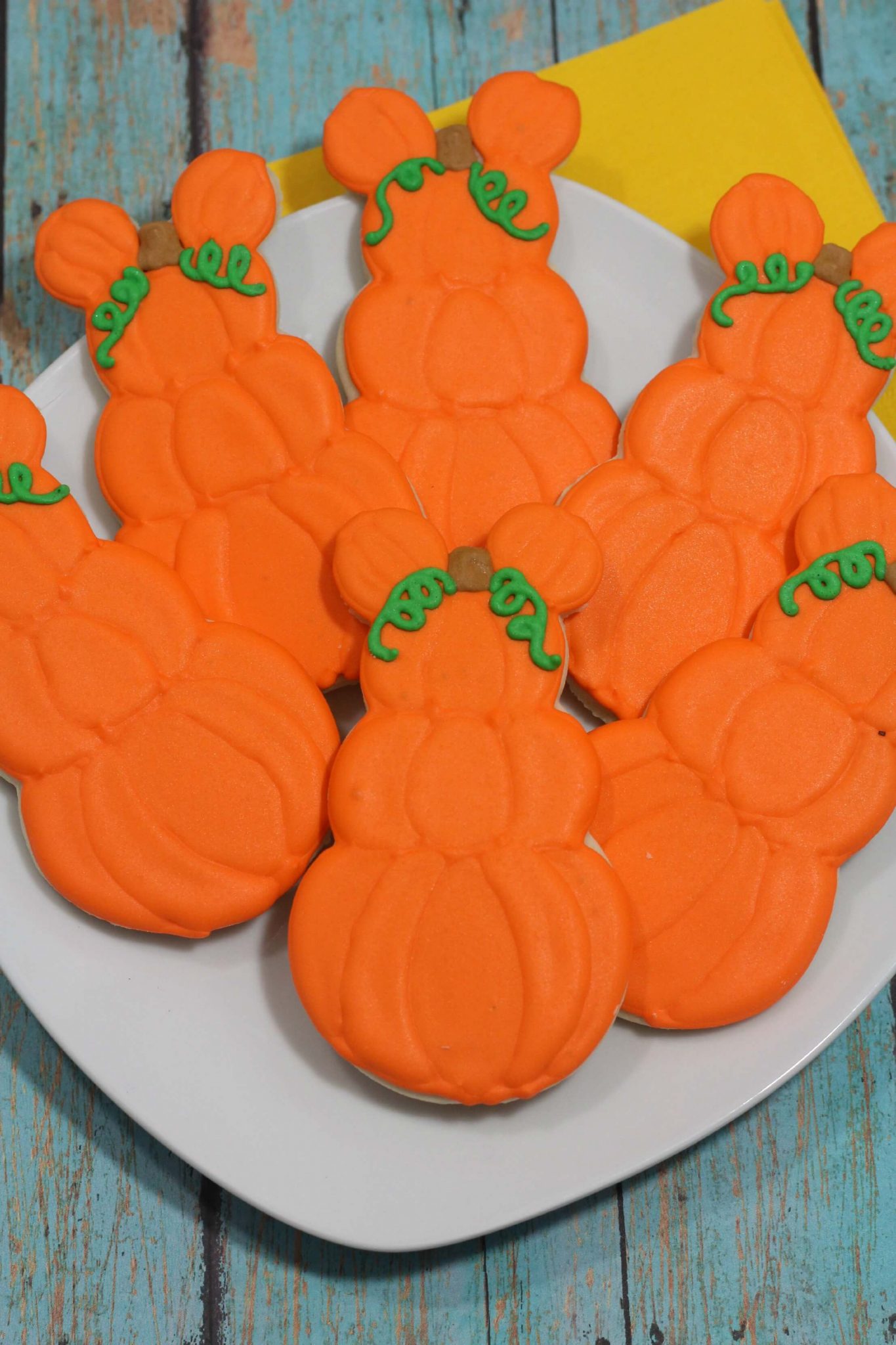 Mickey pumpkin cookies