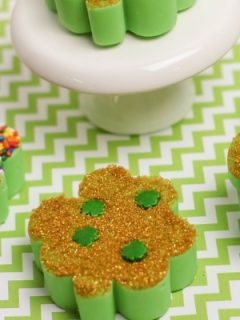 Shamrock Mint Chocolate Fudge Recipe – Easy Fudge Recipe