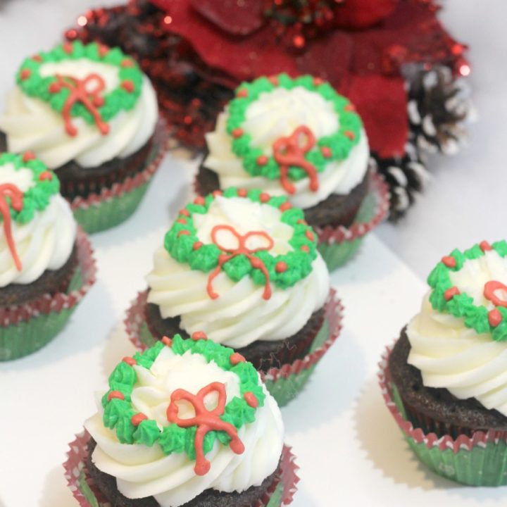 christmas wreath cupcakes