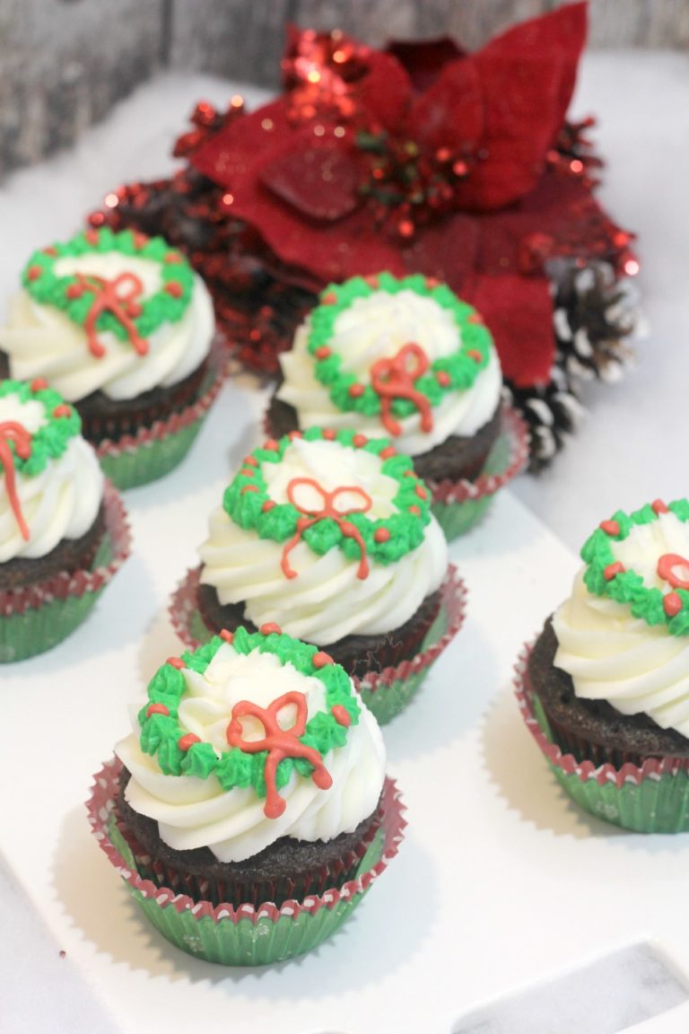 Holly Wreath Christmas Cupcakes Recipe - Serendipity And Spice