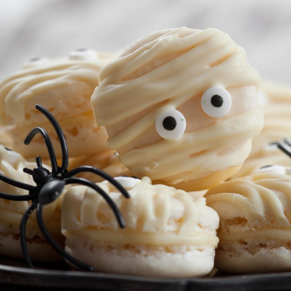 Spooky Mummy Birthday Cake Macarons